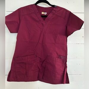 WonderWink V-neck Scrub Top